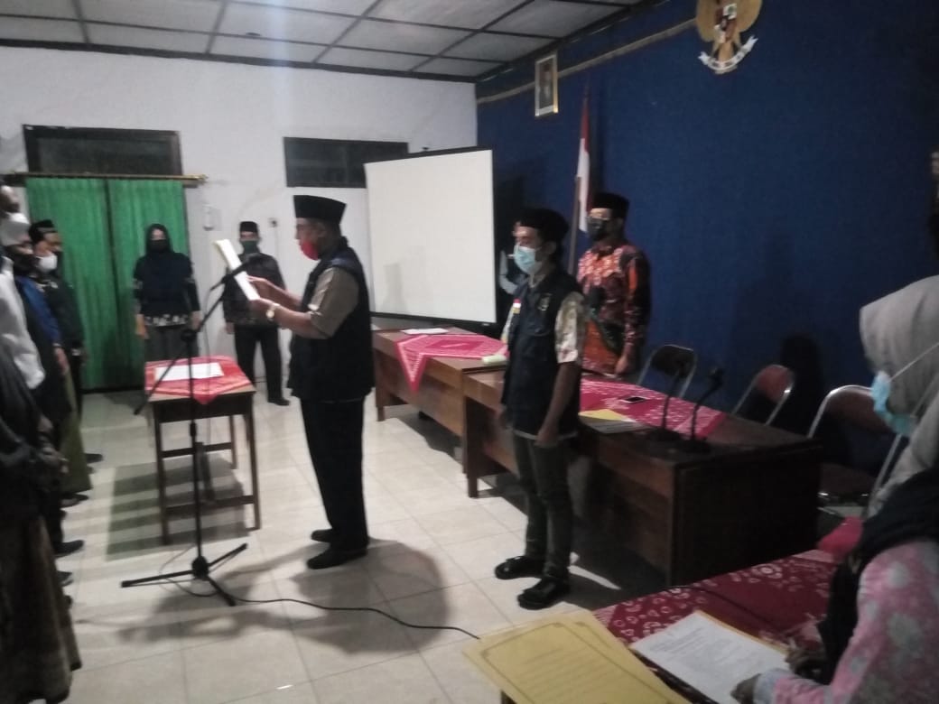 Pelantikan KPPS Tahap II dan III